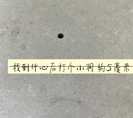 黎川瓷砖空鼓维修公司专业解答在瓷砖铺贴过程中，如果砂料搅拌不均匀，将会带来以下问题